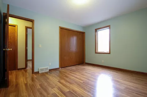 5358 Clayton Dr, Maple Plain, MN 55359 photo 12