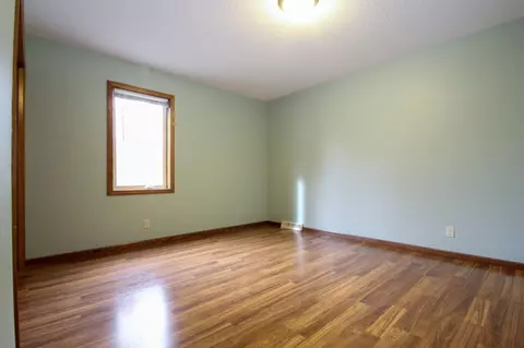 5358 Clayton Dr, Maple Plain, MN 55359 photo 10