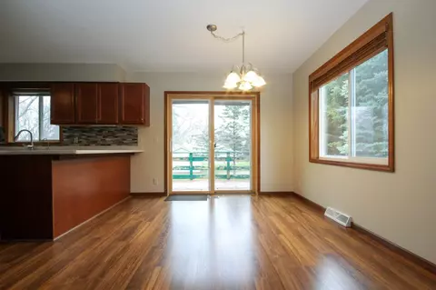 5358 Clayton Dr, Maple Plain, MN 55359 photo 5