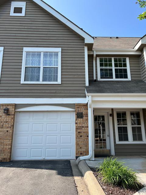 5970 Chasewood Pkwy #101, Minnetonka, MN 55343
