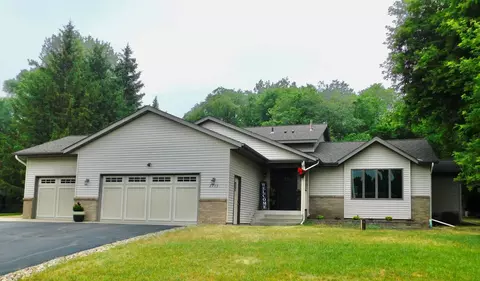 2713 Tranquility Dr, Saint Cloud, MN 56301