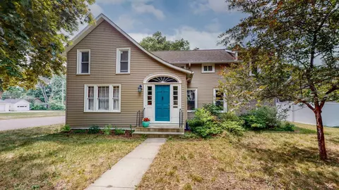527 Winona St SE, Chatfield, MN 55923