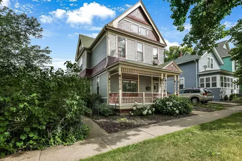 685 Conway St, Saint Paul, MN 55106