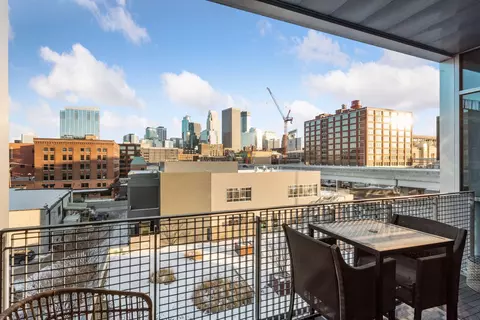 345 6th Ave N #402, Minneapolis, MN 55401