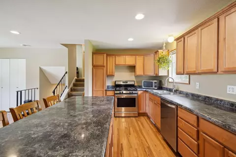 1927 Timber Wolf Ct, Eagan, MN 55122 photo 12