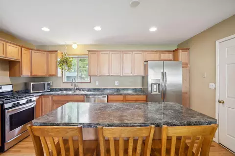 1927 Timber Wolf Ct, Eagan, MN 55122 photo 10
