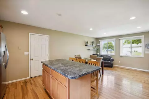 1927 Timber Wolf Ct, Eagan, MN 55122 photo 15