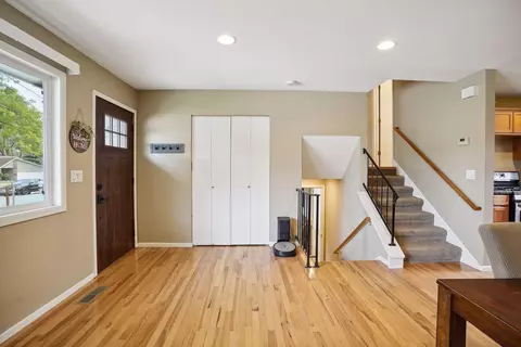 1927 Timber Wolf Ct, Eagan, MN 55122 photo 9