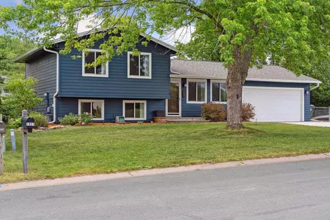 1927 Timber Wolf Ct, Eagan, MN 55122 photo 2