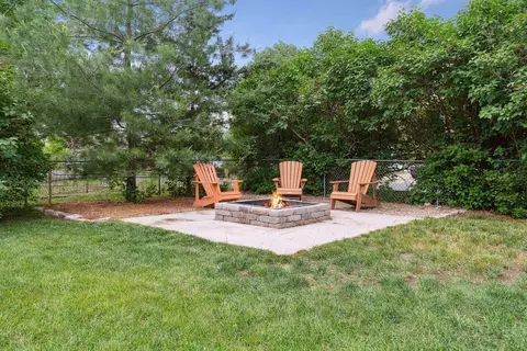 1927 Timber Wolf Ct, Eagan, MN 55122 photo 34
