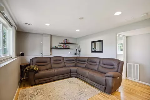 1927 Timber Wolf Ct, Eagan, MN 55122 photo 25