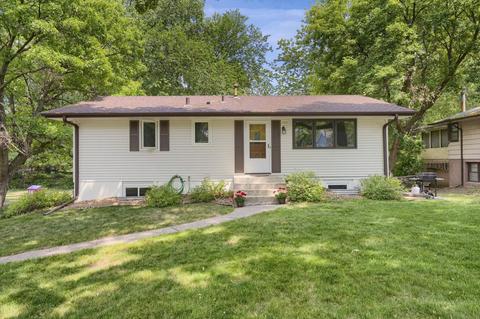 2630 Norwood Ln N, Plymouth, MN 55441