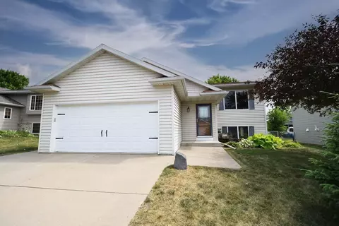 760 19th St, Zumbrota, MN 55992