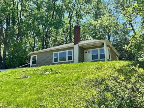 106 Logan Ave W, West Saint Paul, MN 55118