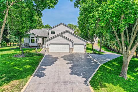 14580 Edgewood Rd, Rogers, MN 55374
