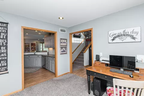 1706 16th St SW, Austin, MN 55912 photo 5