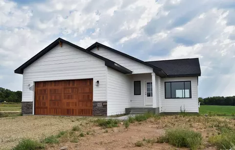 824 223rd St, Osceola, WI 54020