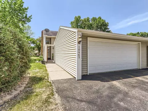 10465 Yorktown Ln N, Maple Grove, MN 55369