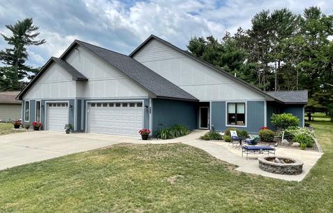 905 Elm Ave W, Menomonie, WI 54751