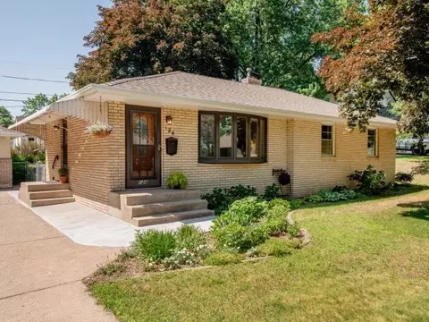124 E Warburton St, South Saint Paul, MN 55075