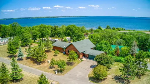 539 Highland Inn Rd NE, Cass Lake, MN 56633