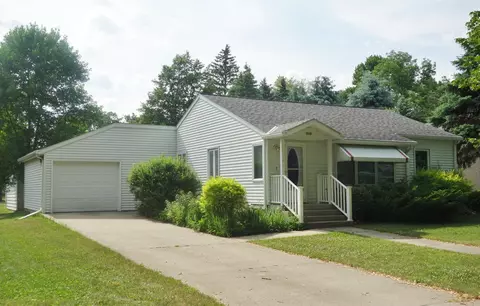 505 N Main St, Bricelyn, MN 56014