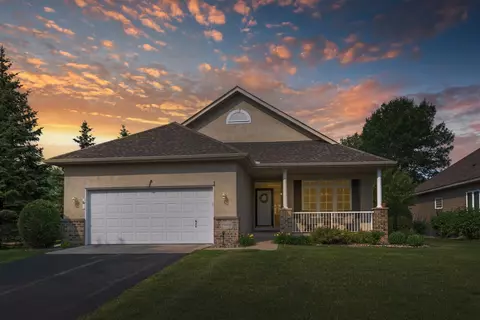 19108 Inndale Dr, Lakeville, MN 55044