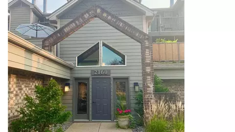 2160 Ridge Dr #14, Saint Louis Park, MN 55416