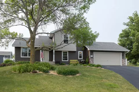 5731 Oconnell Cir, Savage, MN 55378