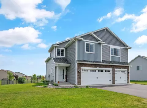 8682 Ebersole Ave, Monticello, MN 55362