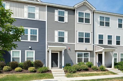 787 Midtown Ln, New Brighton, MN 55112