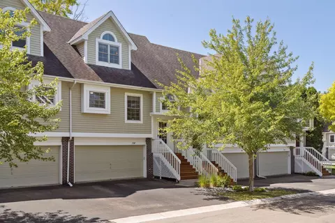 17149 Sandy Ln, Minnetonka, MN 55345