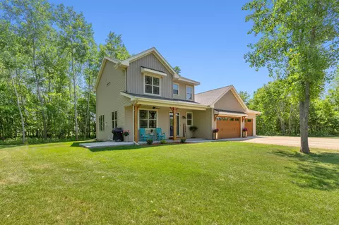 1717 105th St, New Richmond, WI 54017