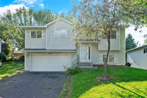 8244 Jeffery Ave S, Cottage Grove, MN 55016