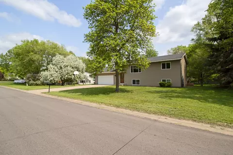 165 Fair Meadows Dr, Big Lake, MN 55309