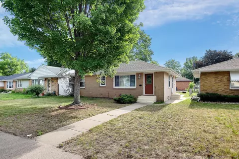 4228 Penn Ave N, Minneapolis, MN 55412