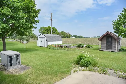 321 Beech St E, Trimont, MN 56176 photo 10