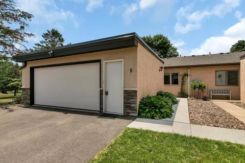 912 3rd St N #5, Cold Spring, MN 56320