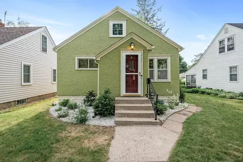 1608 Chelsea St, Saint Paul, MN 55108