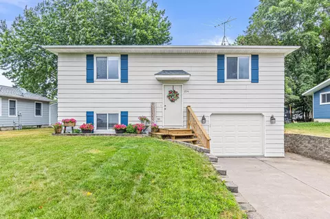 204 1st St, Somerset, WI 54025