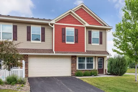 9914 5th Street Ln N, Lake Elmo, MN 55042