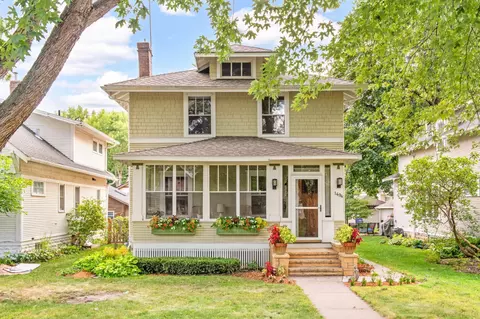 1494 Fairmount Ave, Saint Paul, MN 55105