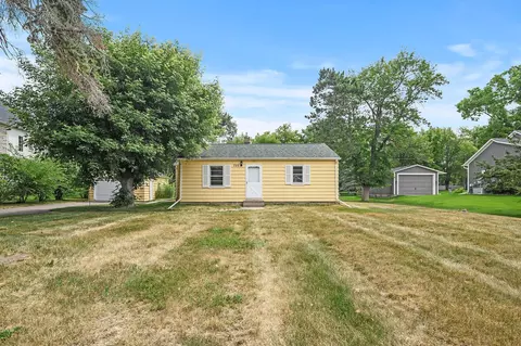 720 Lanewood Ln N #C, Plymouth, MN 55447