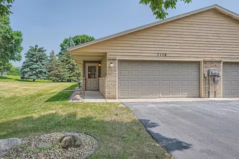 7178 Robinwood Ct, Woodbury, MN 55125