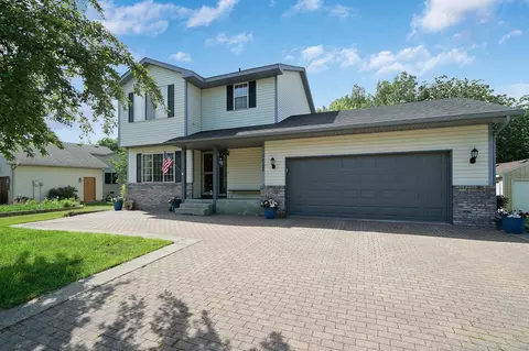 1007 Meadow St, Cologne, MN 55322