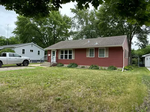 630 E 4th St, Litchfield, MN 55355