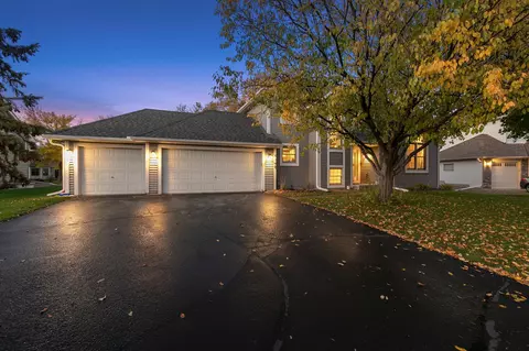 9148 White Oaks Trl, Champlin, MN 55316