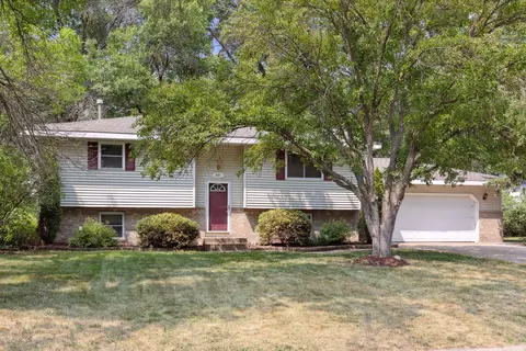 901 Oak Ridge Trl NE, Blaine, MN 55434