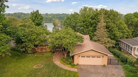 2209 Xanthus Ln N, Plymouth, MN 55447