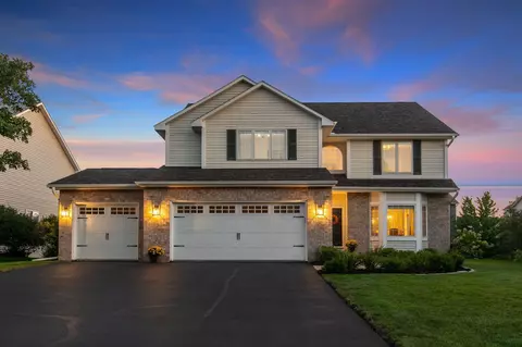 17909 Haralson Dr, Eden Prairie, MN 55347